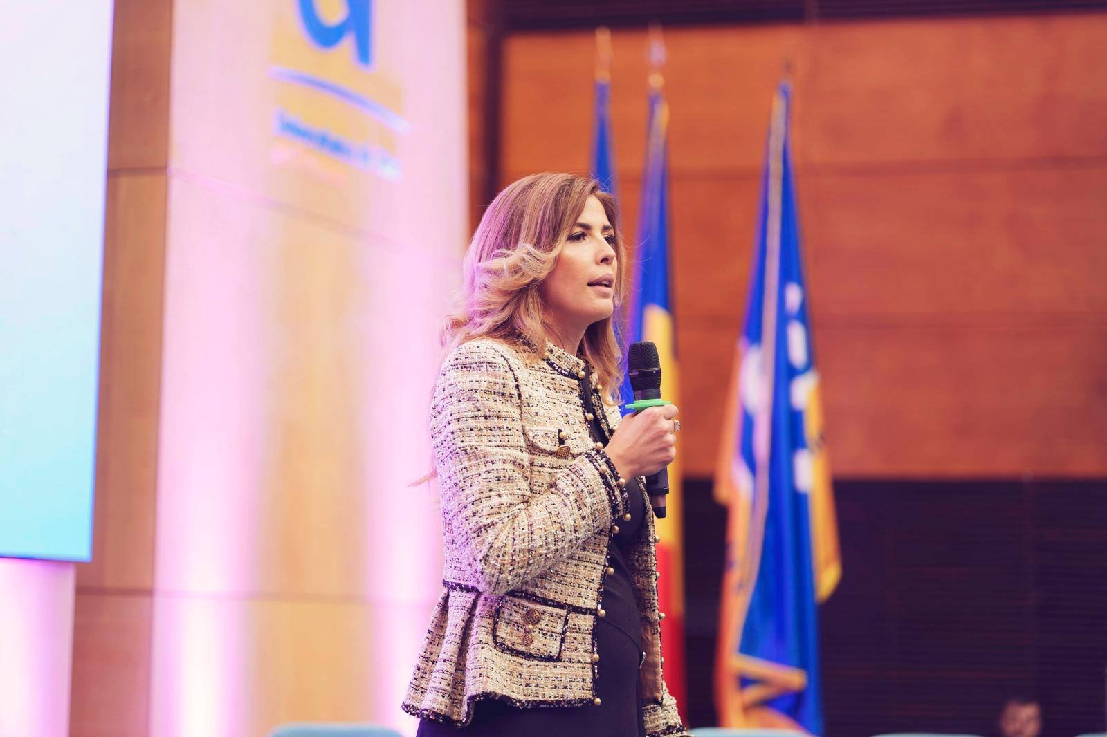 Loredana Chilibon