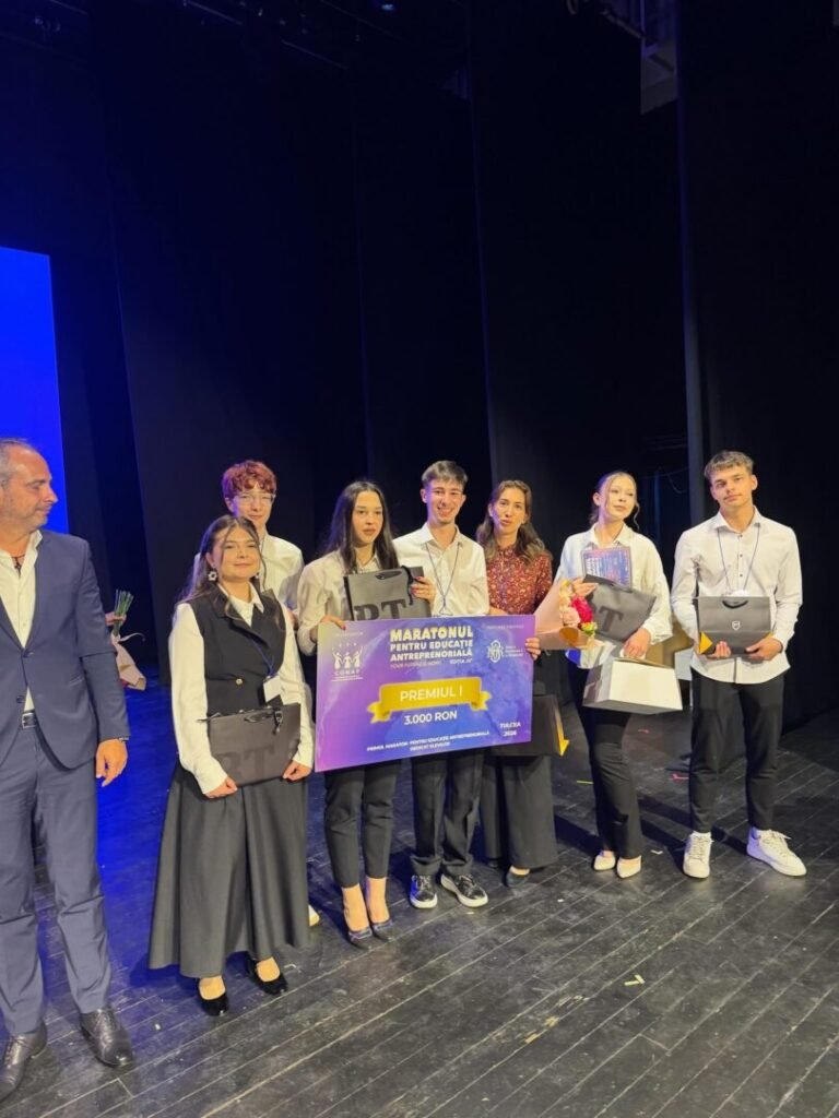 Echipa Colegiului Național „SPIRU HARET” va reprezenta Tulcea la finala națională a Maratonului pentru Educație Antreprenorială” editia a IV-a