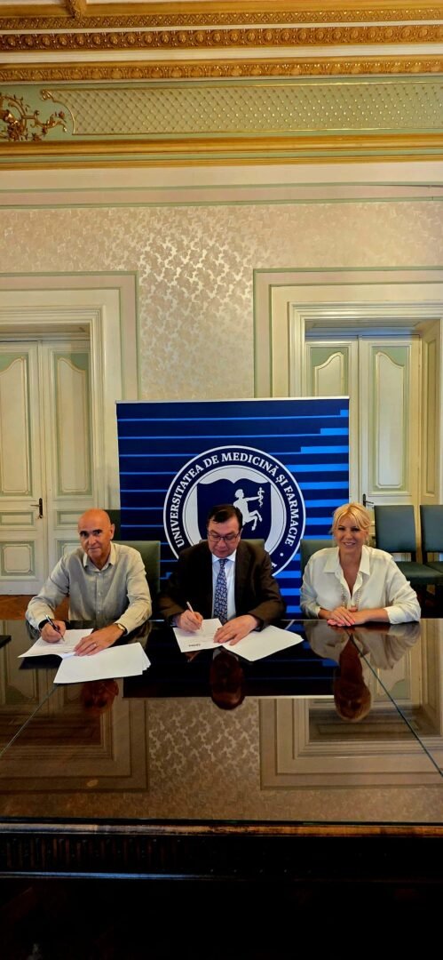 De la amfiteatru la cabinet: UMF „Carol Davila”, FEPAM și CONAF conectează formarea medicilor cu piața reală a serviciilor medicale